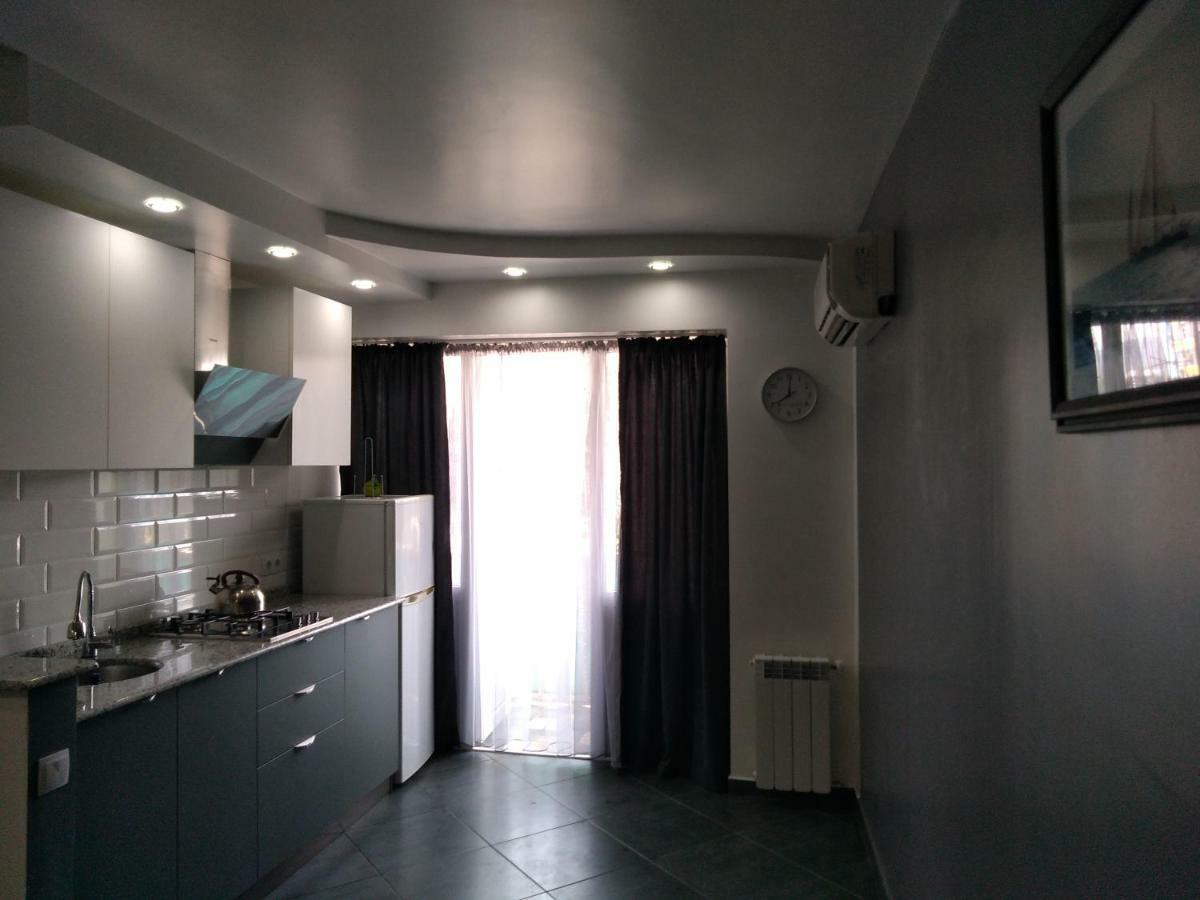Apartment Eteri Batumi Eksteriør bilde