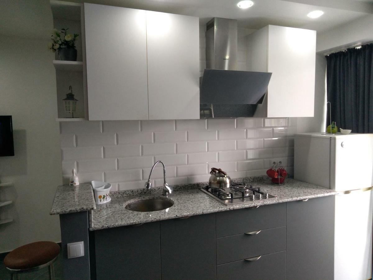 Apartment Eteri Batumi Eksteriør bilde