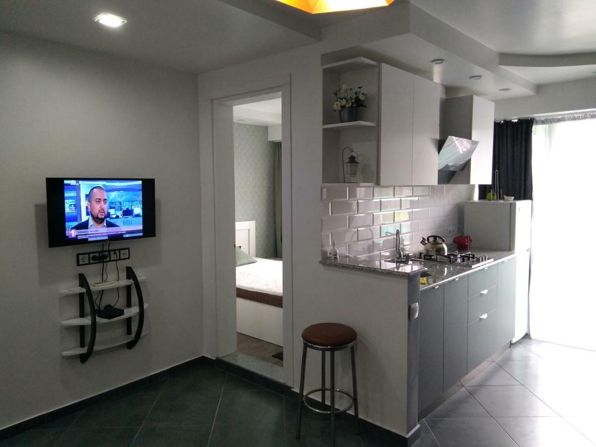 Apartment Eteri Batumi Eksteriør bilde
